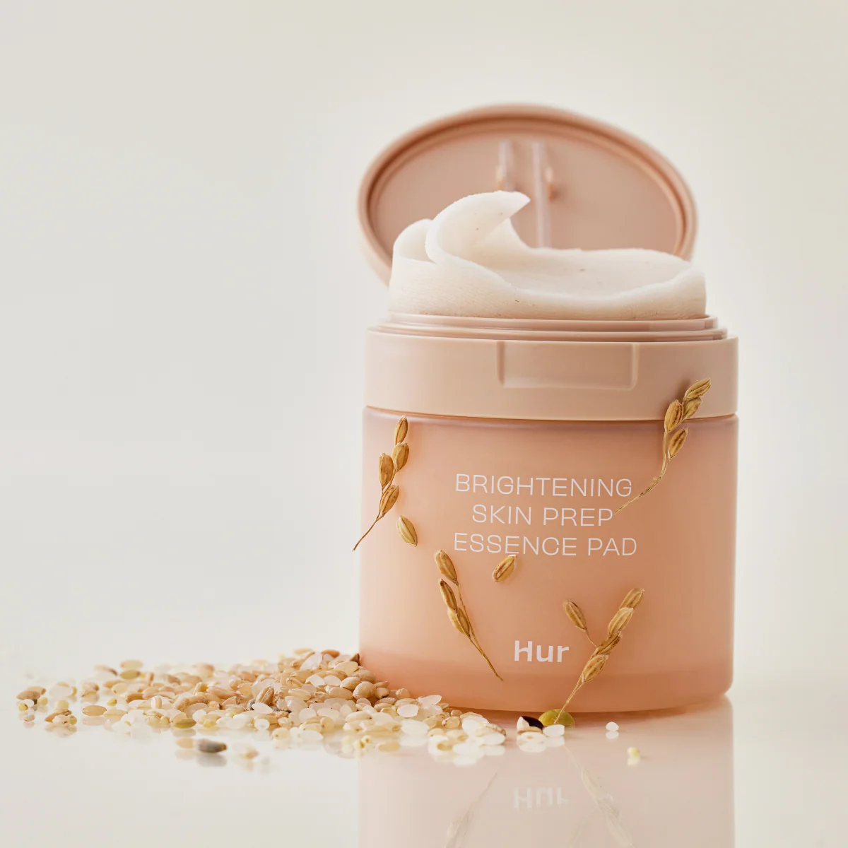Brightening Skin Prep Essence Pad 70pcs - Image 2