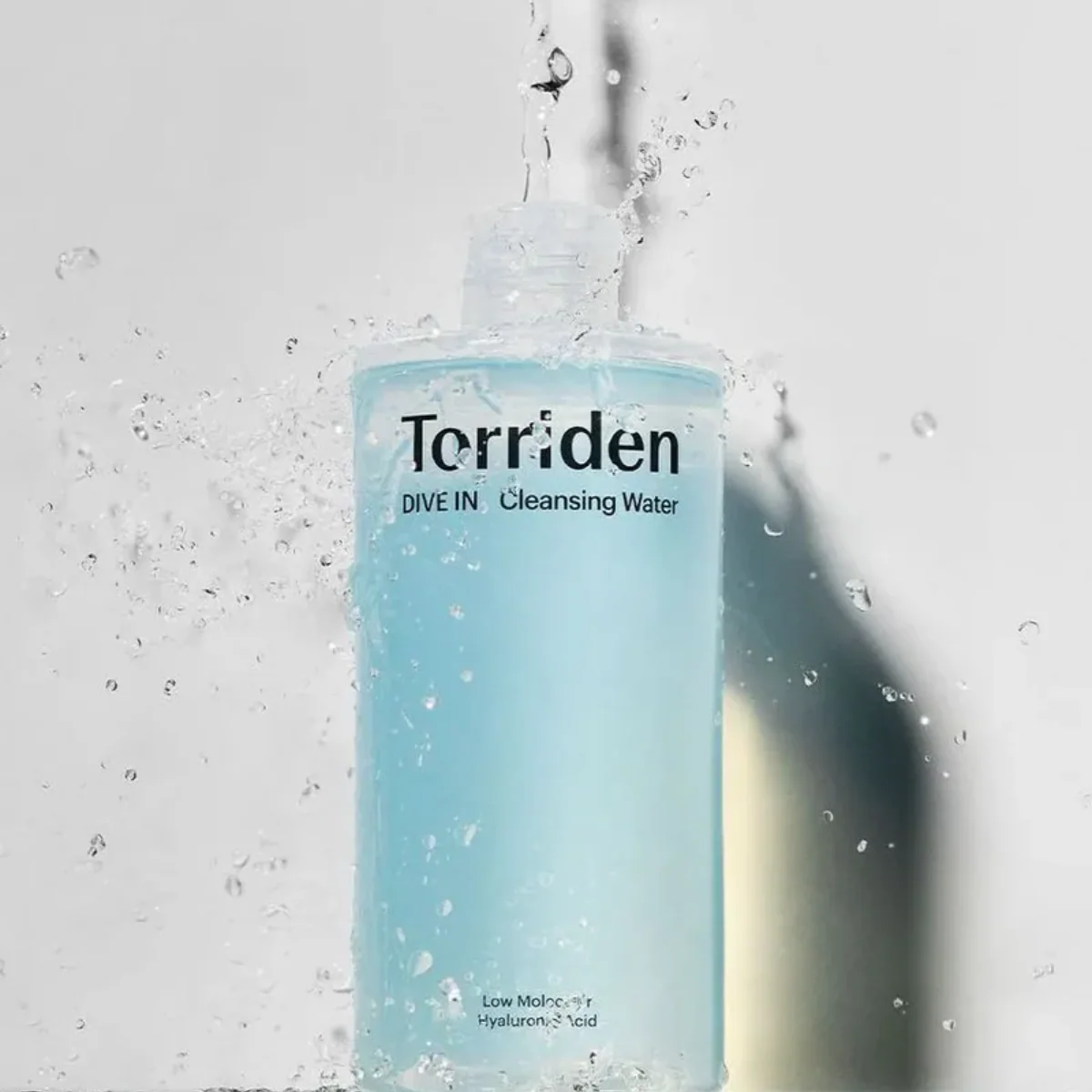 DIVE-IN Low Molecular Hyaluronic Acid Cleansing Water [400ml] - Image 2